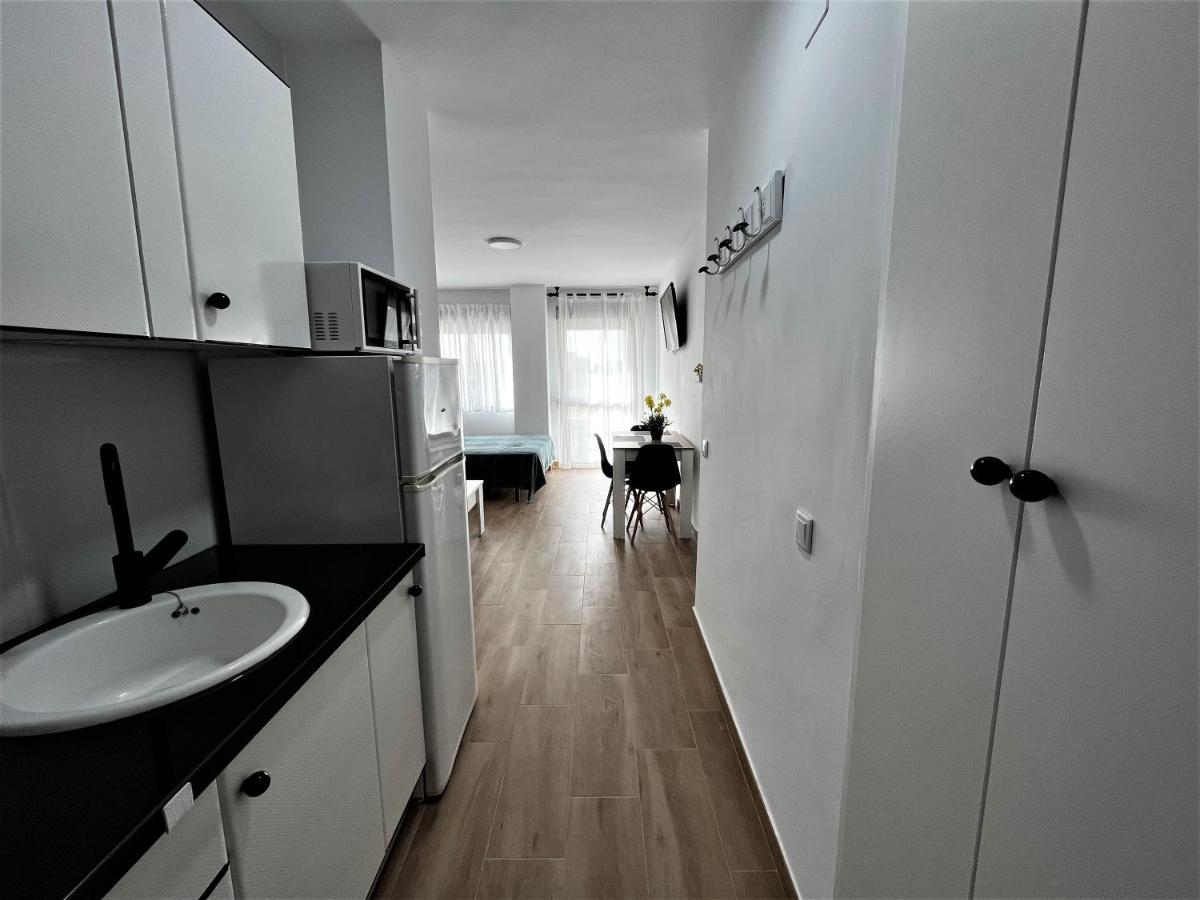 Ver7 - Estudio, Wifi, Fire Stick Amazon, Terraza, Vistas Al Mar, Piscina Торемолинос Екстериор снимка